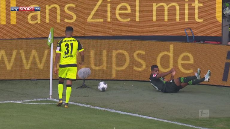 Mohamed Dräger lief zu Beginn der zweiten Halbzeit mit dem Trikot von Ben Zolinski auf.