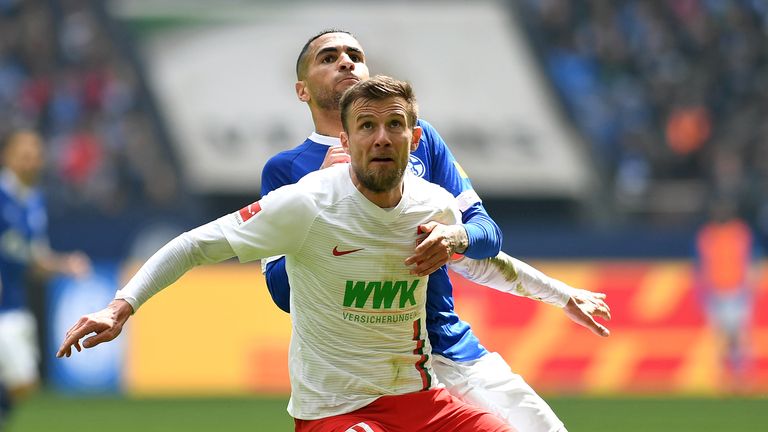 Platz 9: Daniel Baier wechselte vor 9 Jahren und 6 Monaten vom VfL Wolfsburg zum FC Augsburg. Zuvor hatte er bereits eine Saison auf Leih-Basis in Augsburg gespielt.