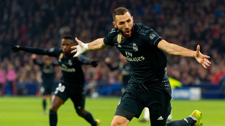 Die Bronze-Medaille geht an Karim Benzema mit 60 Treffern.