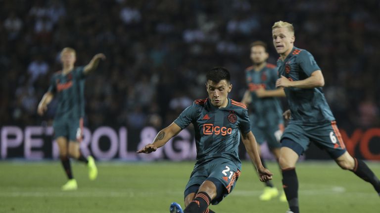Ajax Amsterdam muss bereits in der CL-Quali um das Weiterkommen zittern.