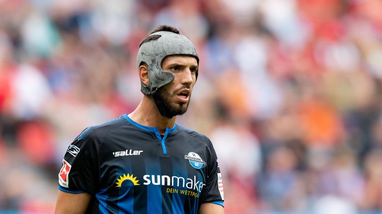 Klaus Gjasula plädiert für eine Helmpflicht im Profifußball.