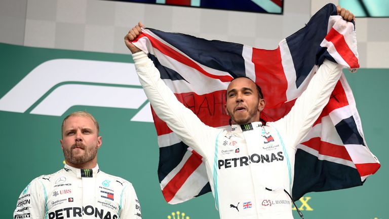 Qualifying: Hamilton 7:5 Bottas / Rennen: Hamilton 9:3 Bottas / Punkte: Hamilton 250:188 Bottas