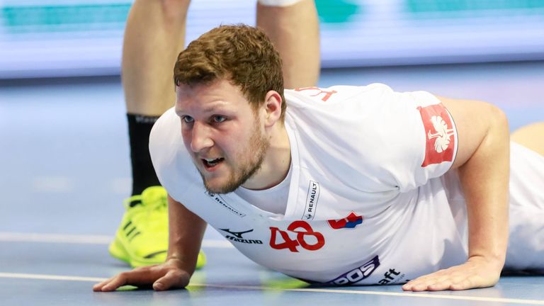 Kreisläufer Dominik Kalafut unterschreibt einen Vertrag beim Bundesliga.Aufsteiger Nordhorn.