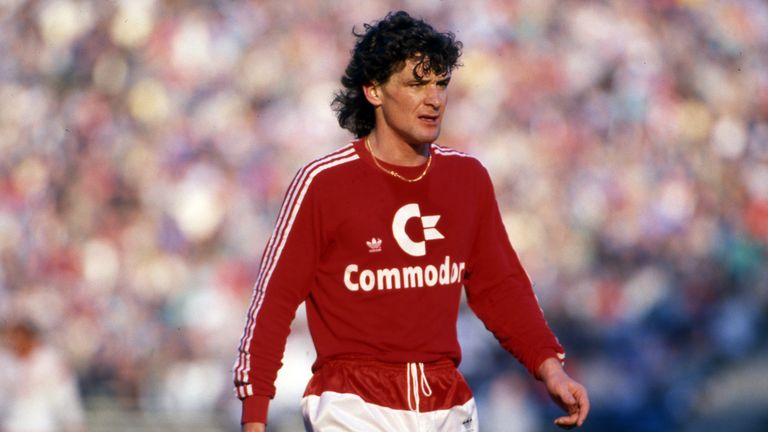 1987 - 1988 Mark Hughes vom FC Barcelona.