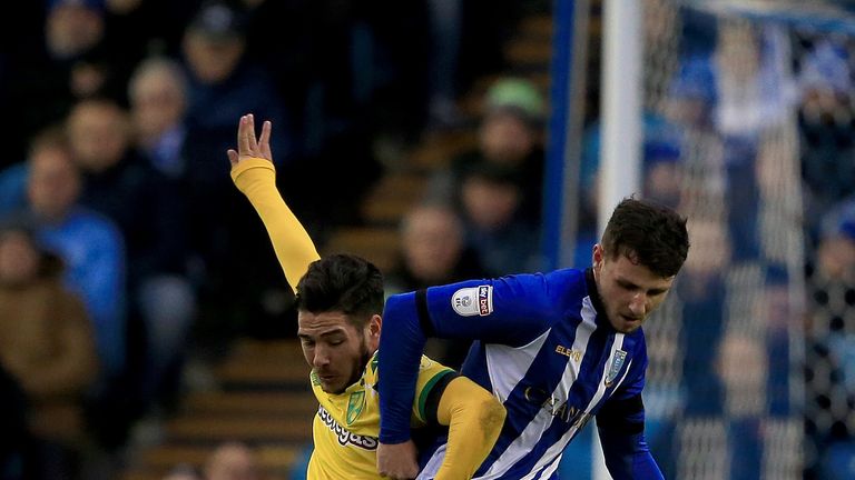 Der FC St. Pauli leiht Matt Penney (r.) von Sheffield Wednesday aus