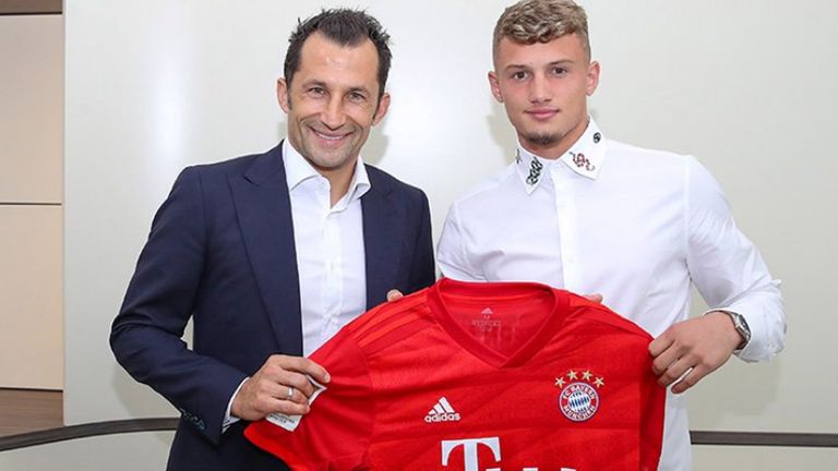Michaël Cuisance erhält beim FC Bayern einen Fünfjahresvertrag (Bildquelle: twitter.com/FCBayern).