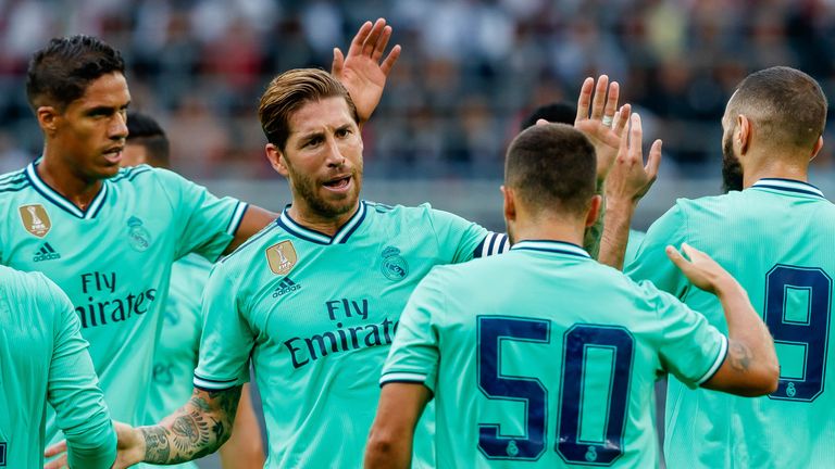 Real Madrid - Transferausgaben: 305,5 Millionen Euro/ Transfereinnahmen: 115 Millionen Euro.