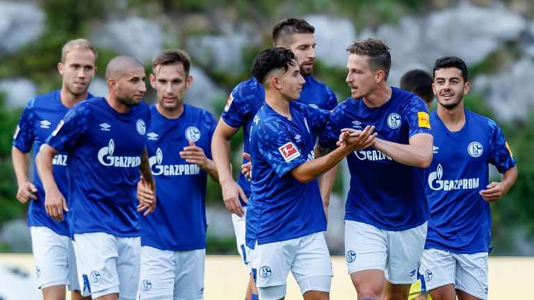 7. Platz: FC Schalke 04 - 2477 Punkte