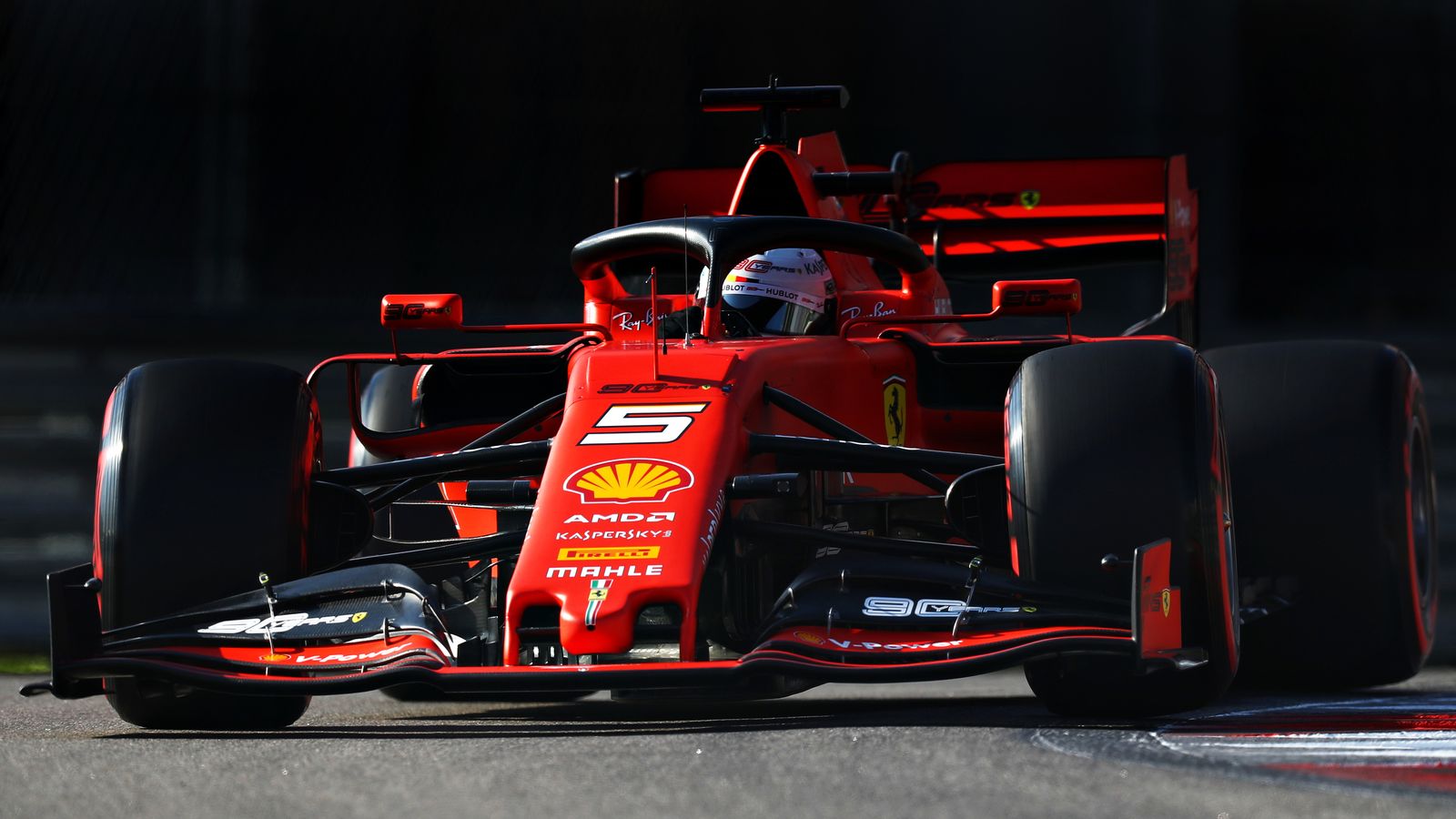 Vettel verpasst erste Reihe bei Leclerc-Pole | Formel 1 ...