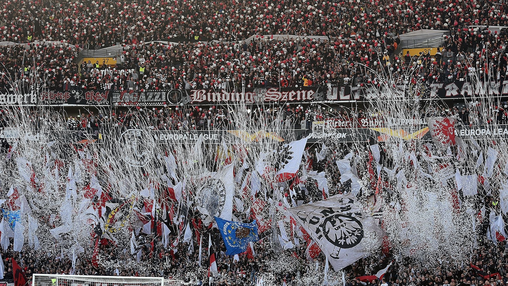 Eintracht Frankfurt: Die nächste spektakuläre Choreo der SGE-Fans