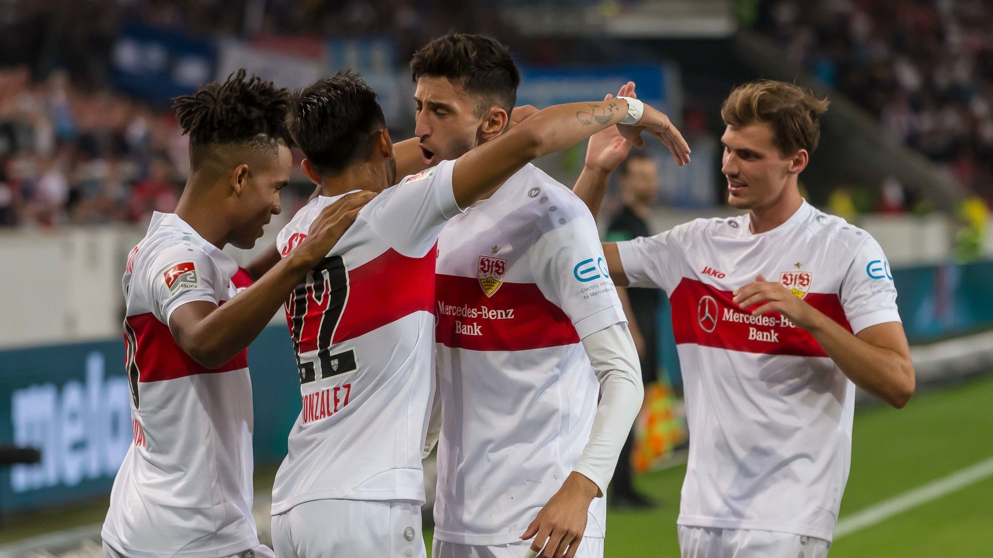 Mannschaftsfoto Mit Den VfB-Stars - Stuttgart Startet Coole Aktion ...