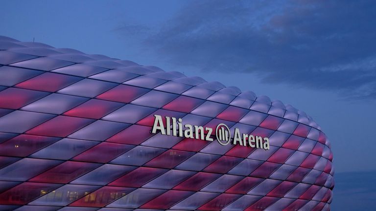 Allianz Arena in München: drei Gruppenspiele, ein Viertelfinale - Kapazität: 69.344 Plätze. 
