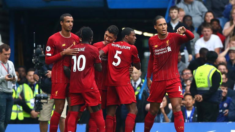 Der FC Liverpool siegt mit 2:1 beim FC Chelsea.