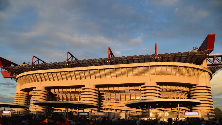 Inter Mailand: Giuseppe-Meazza-Stadium - 77.668 Plätze.