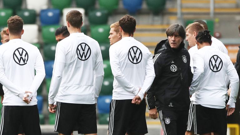 Bundestrainer Joachim Löw ist gegen Nordirland zu personellen Veränderungen gezwungen.