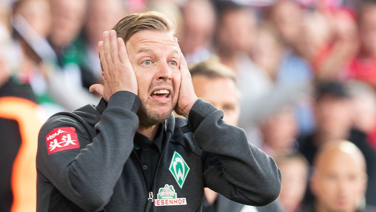Werder-Trainer Florian Kohfeldt gehen die Spieler aus.