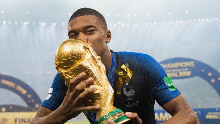 Kylian Mbappe will mit Frankreich den WM-Titel 2022 in Katar verteidigen.