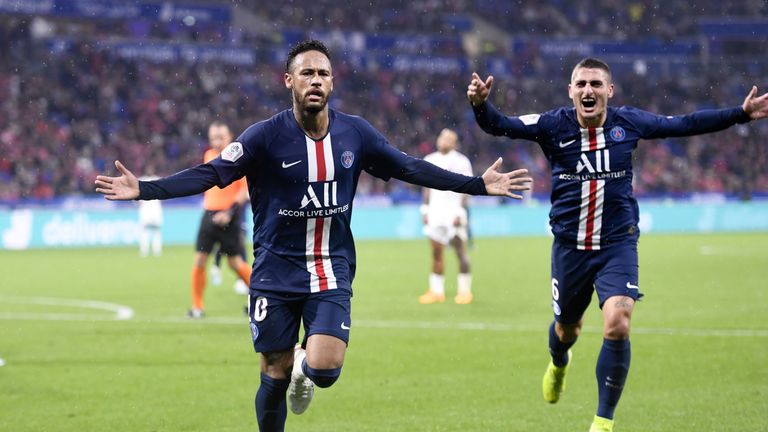 Superstar Neymar sorgt für den späten PSG-Sieg gegen Lyon.