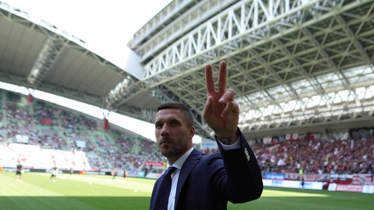 Lukas Podolski soll nach seiner aktiven Karriere zurück zum 1. FC Köln kommen.