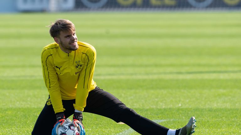 U-23-Torhüter Jan-Pascal Reckert nahm am Montag am Abschlusstraining des BVB vor dem Spiel gegen den FC Barcelona teil.
