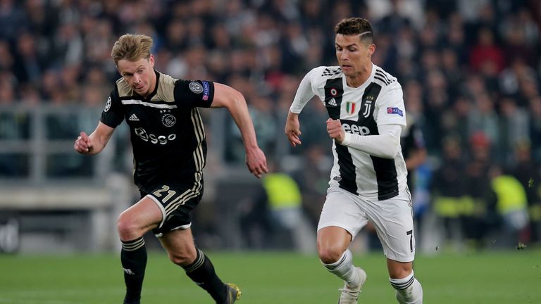 PLATZ 2: Ajax Amsterdam - 7 Spiele, 9 Tore