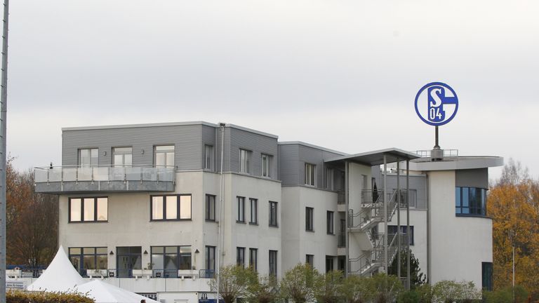 Schalke 04 verbucht im ersten Halbjahr 2019 ein dickes Minus. 