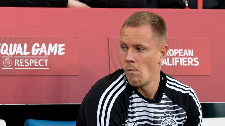 Marc-Andre ter Stegen ist über seine DFB-Rolle als Bankdrücker unglücklich.