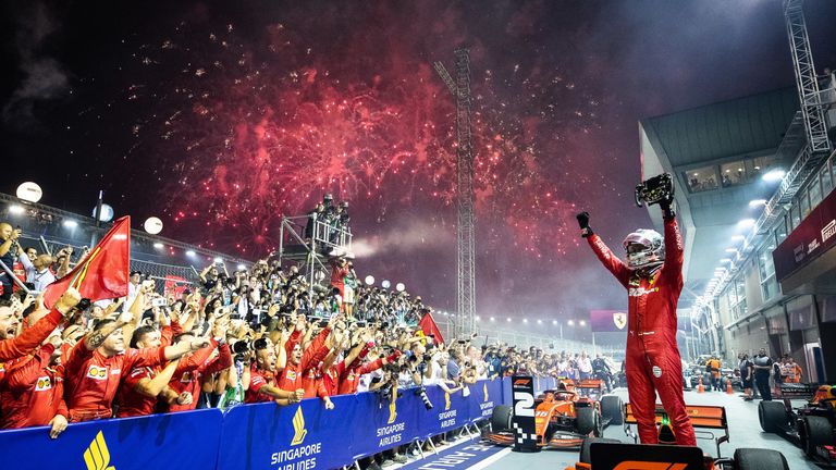 Sebastian Vettel siegt in Singapur.