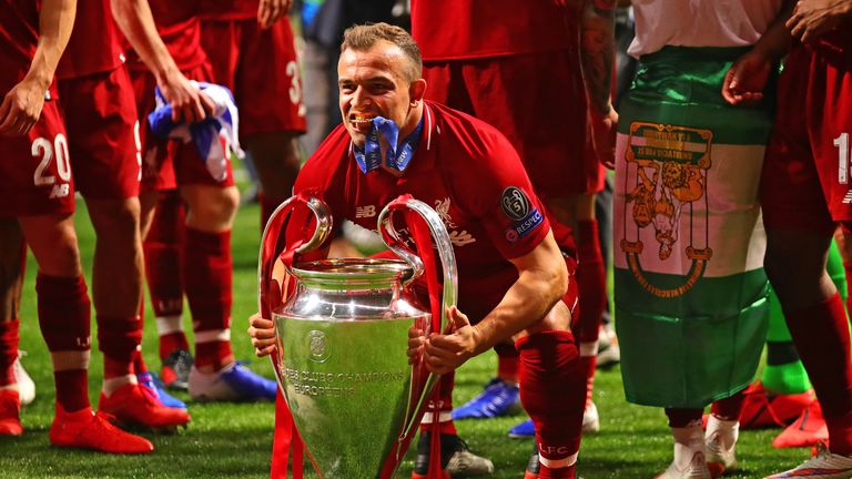 Xherdan Shaqiri - FC Bayern München (2012/13), FC Liverpool (2018/19)