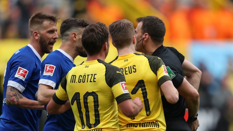 Reus, Götze & sind gegen Schalke gefordert. 