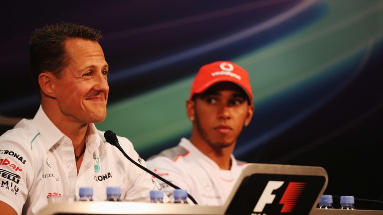 Siege: Diesen Meilenstein hält Michael Schumacher mit 91 Siege noch inne. Allerdings ist der Brite mit 83 Siegen dem F1-Idol auf den Fersen. Sollte Hamilton auch in der nächsten Saison so dominant bleiben, könnte dieser Rekord fallen.