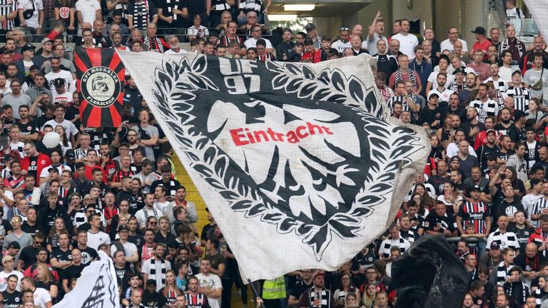 Die Fans von Eintracht Frankfurt bekommen keine Tickets für die nächsten zwei Auswärtsspiele in der Europa League. 