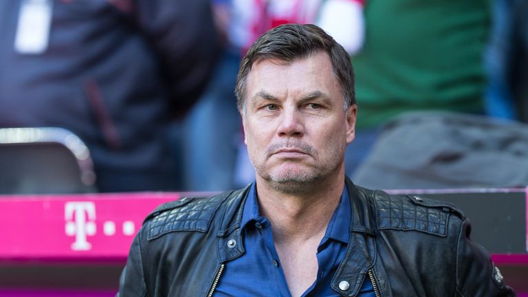 Thomas Helmer ist am Sonntag zu Gast bei ''Sky90''.