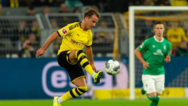 Mario Götze wird den verletzten Paco Alcacer ersetzen.