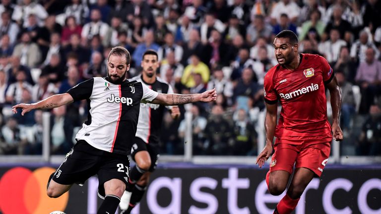 Gonzalo Higuain erzielte das Siegtor für Juve gegen Bayer.