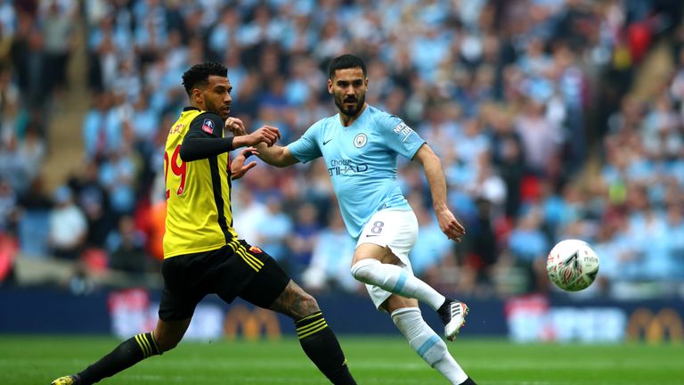 Ilkay Gündogan: Einer der "besten Transfers, die City je gemacht hat", wie Guardiola lobt. Der Nationalspieler festigt sich derzeit immer mehr als Dirigent in Manchesters Mittelfeld. Zuletzt spielte er in Premier League und Champions League durch.