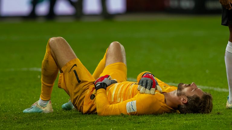 Kevin Trapp fehlt der Eintracht bis ins kommende Jahr.