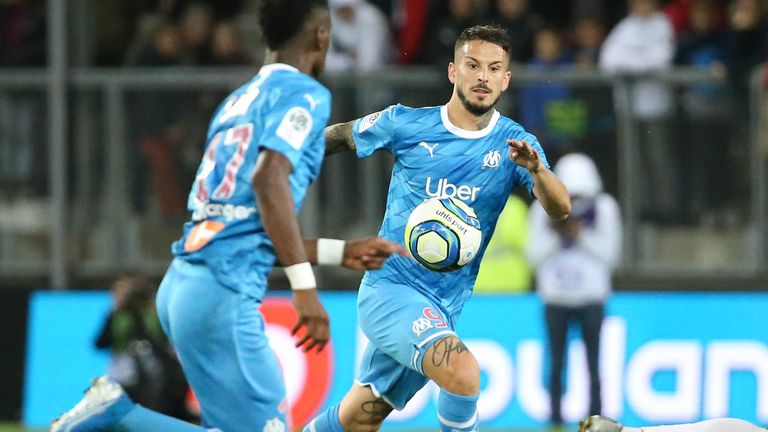 OLYMPIQUE MARSEILLE - zehn Tore, neun Spiele. Bester Torschütze: Bendetto (r.).