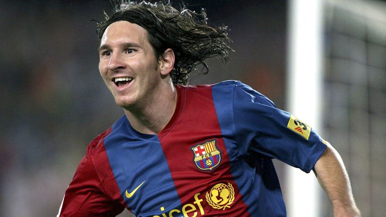 Lionel Messi feiert 15-jähriges Jubiläum. 