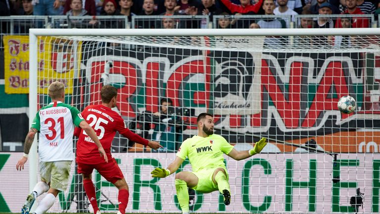 Spektakel-Liga: In der Bundesliga scheppert es am häufigsten: 3,13 Tore fallen hier im Schnitt pro Partie. Etwas weniger Grund zum Jubeln haben die Italiener mit 2,79 Toren und die Engländer mit 2,76. Besonders torarm ist die Ligue 1 mit 2,34.