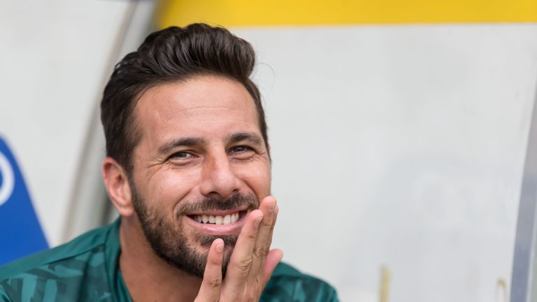 Claudio Pizarro feiert am 3. Oktober 2019 seinen 41. Geburtstag.