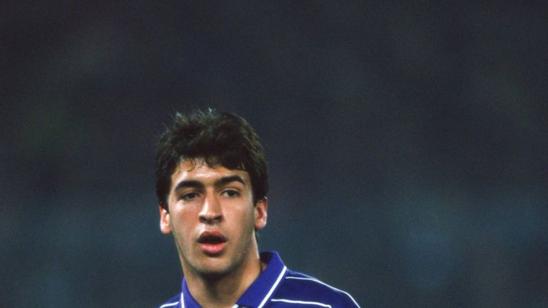 Raul Gonzalez Blanco war bei seinem ersten Hattrick in der Champions League am 18. Oktober 1995 gerade erst 18 Jahre und 114 Tage alt. Damals gewannen die Königlichen 6:1 gegen Ferenzvaros Budapest.