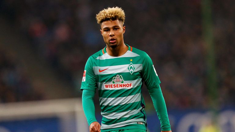 Werder Bremen (2016-2017): Fünf Millionen Euro überwiesen die Hanseaten für den aussortierten Angreifer und schenkten ihm das nötige Vertrauen. Im grün-weißen Trikot schlug er erstmals Kapital aus seinem Talent. In 27 Spielen schoss er elf Tore.