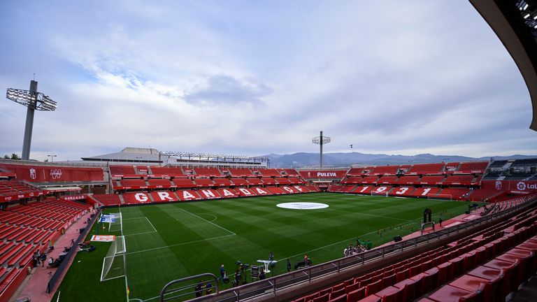 Estadio nuevo los carmenes