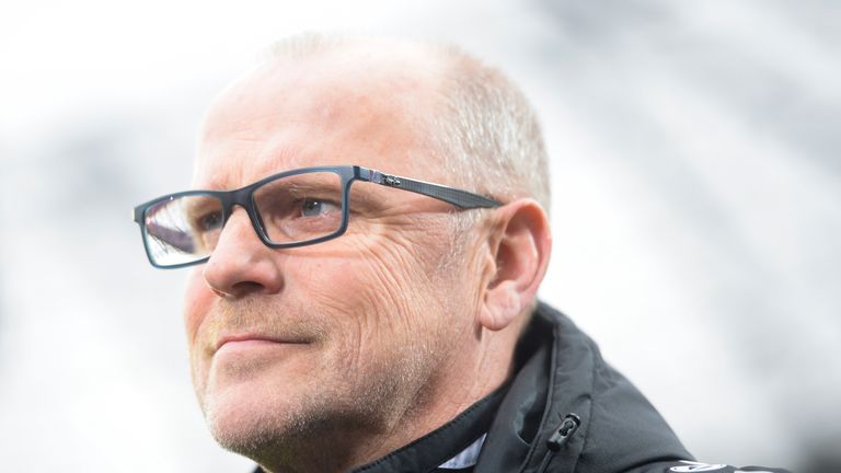 Thomas Schaaf kehrt als Co-Trainer der zweiten Mannschaft von Werder Bremen auf die Trainerbank zurück.