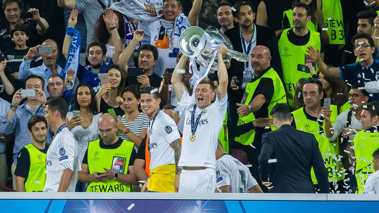 Nummer Elf: Im Champions League Finale 2016 besiegte Real Madrid mit Toni Kroos (M.) Atletico Madrid. Es war bereits der elfte Titel für die Königlichen.