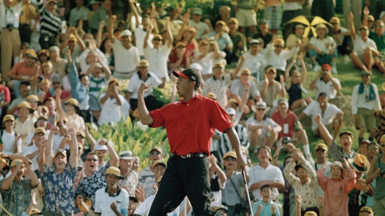 Meiste Cuts in Folge: Tiger Woods (142)
Der konstanteste Spieler der Geschichte ist Tiger Woods bereits: Von 1998 bis 2005 schaffte er immer den Cut! Unglaubliche 142 Mal in Folge. Damit pulverisierte er den alten Rekord von Nelson (113 Mal).