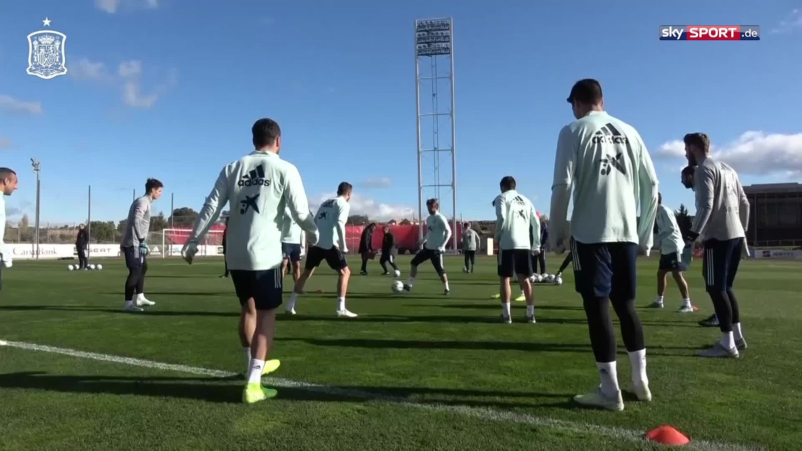 Spanien zeigt Tricks beim Rondo | Fußball News | Sky Sport