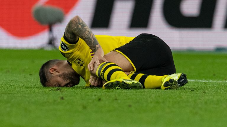 Alcacer musste im Heimspiel gegen Paderborn verletzt ausgewechselt werden. 