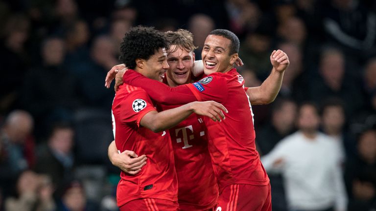 Serge Gnabry (v.l.), Joshua Kimmich und Thiago Alcantara vom FC Bayern München sind für das UEFA Team of the Year 2019 nominiert.